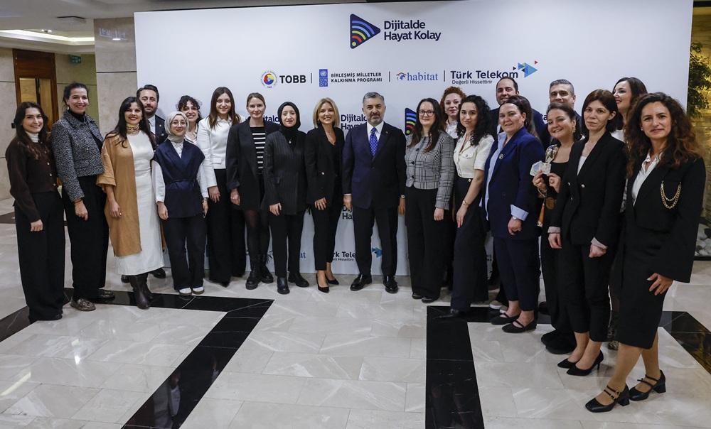 ‘Dijitalde Hayat Kolay’ projesi kapsamında 50 bin kadına ulaşıldı